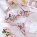 Lace Mesh Ultra-Thin Single-Layer 3D Embroidery Set - Image 3